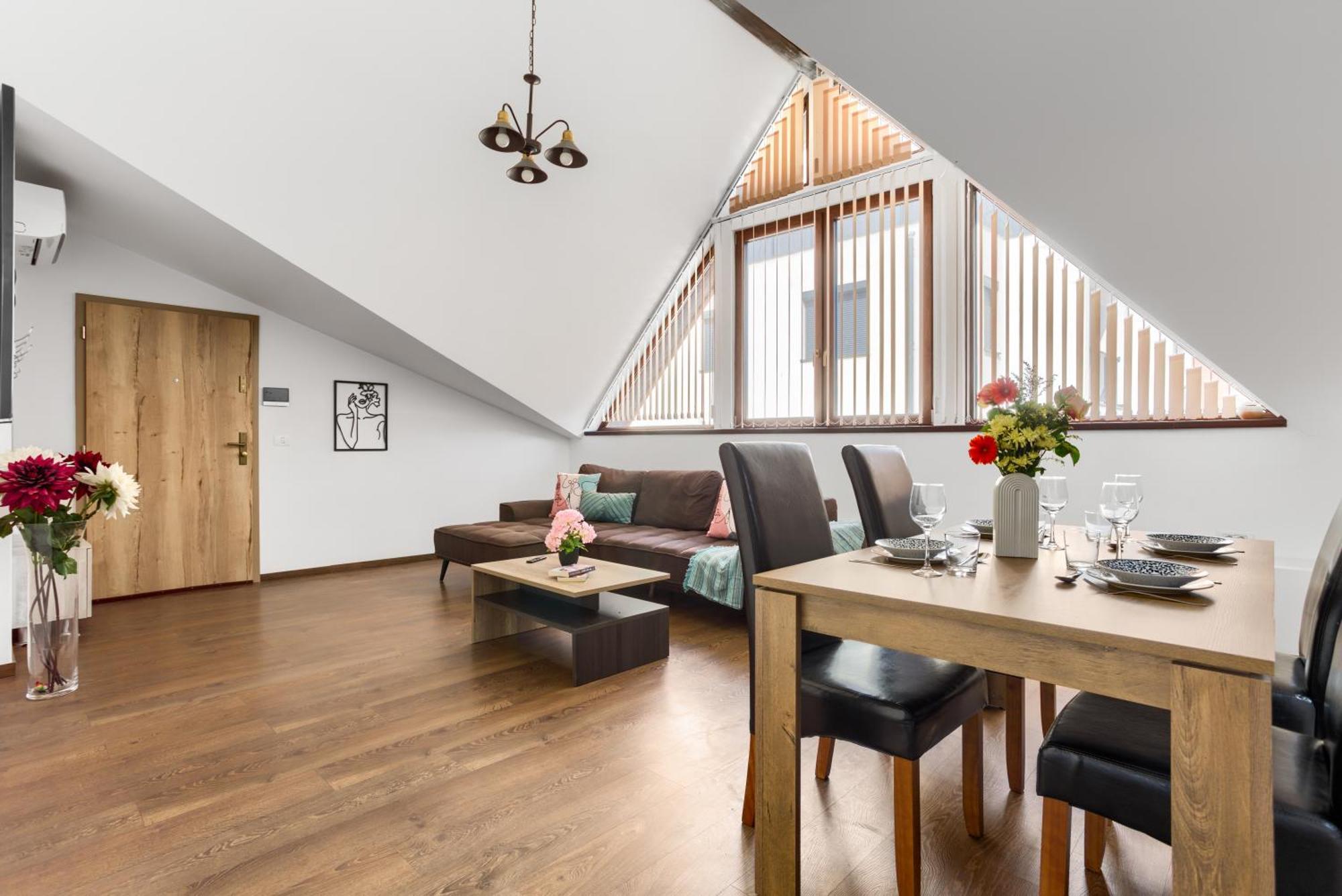 Ari Central Grand Apartments - Luxurious Stay Арад Экстерьер фото
