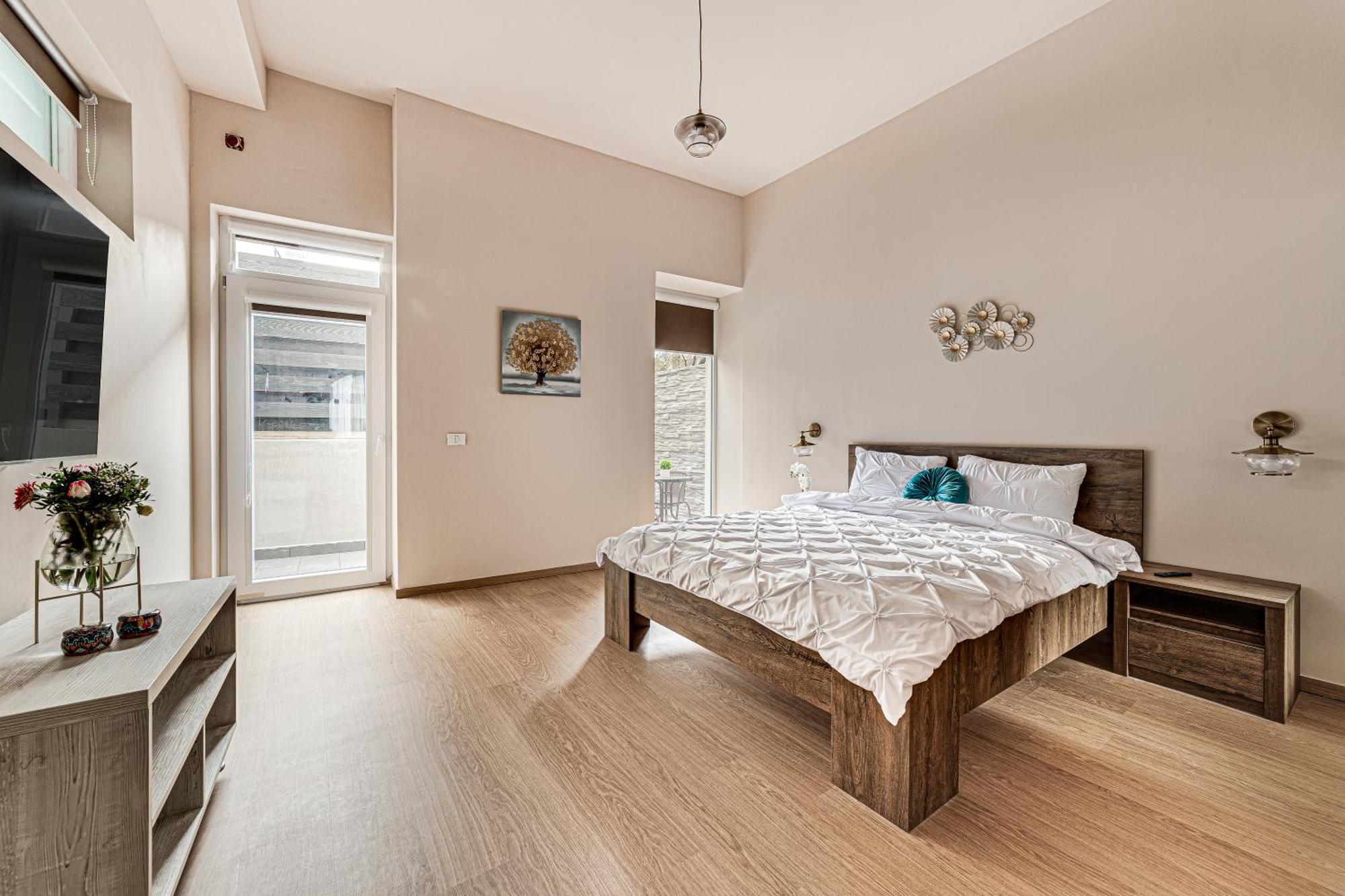 Ari Central Grand Apartments - Luxurious Stay Арад Экстерьер фото