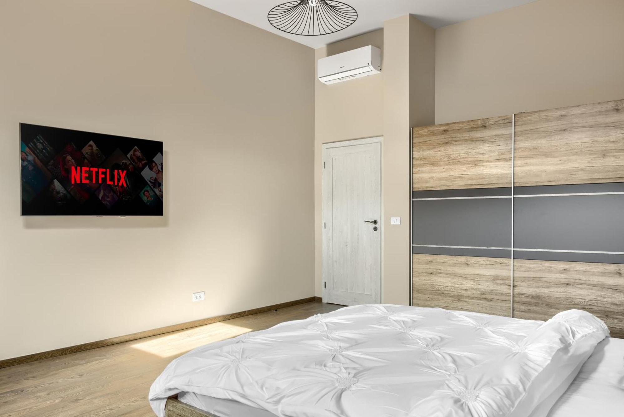 Ari Central Grand Apartments - Luxurious Stay Арад Экстерьер фото